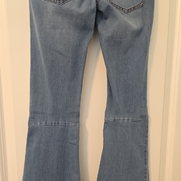 Free People Penny Pull On Light Blue Flare Jeans. Size 24 EUC - Picture 12 of 15